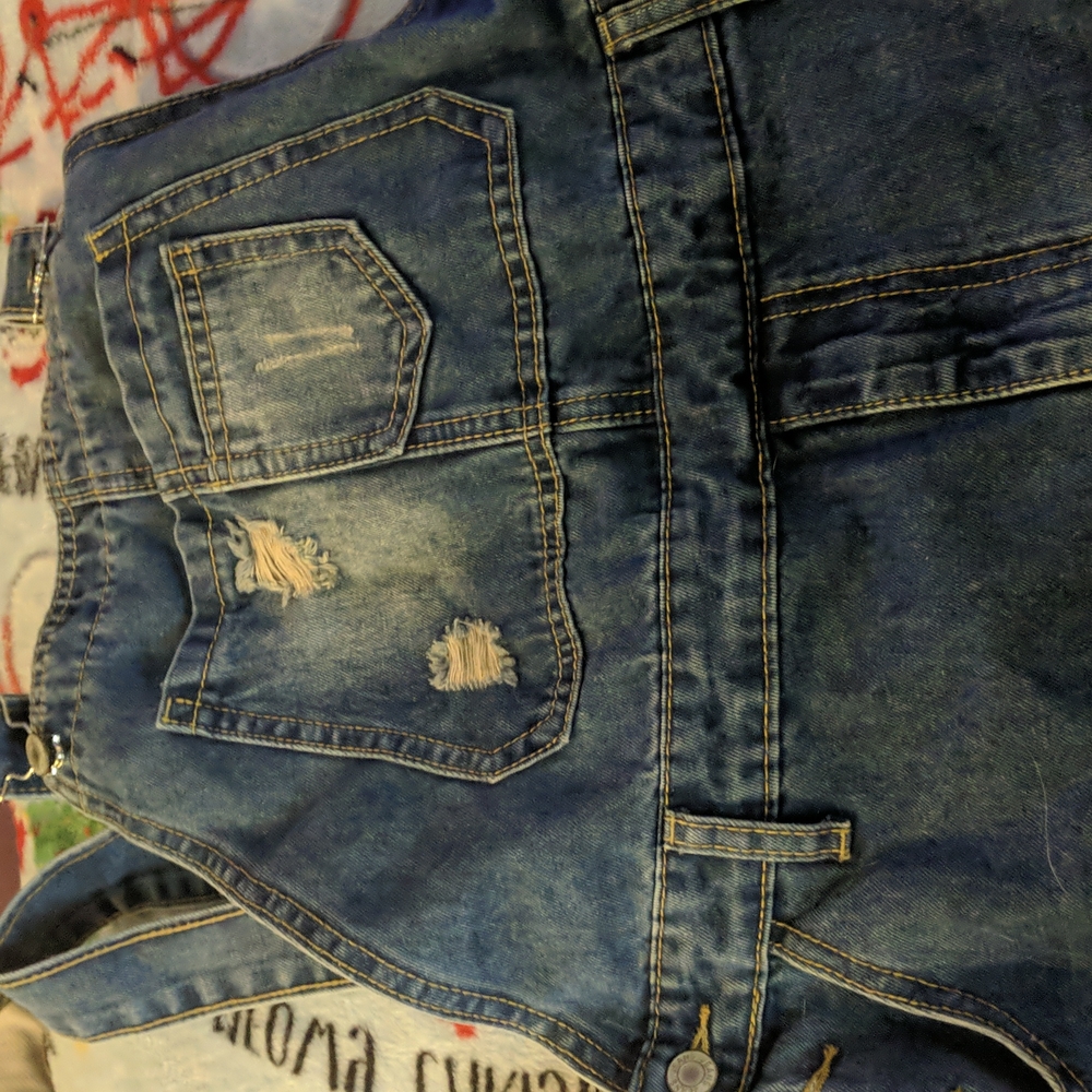 Overall shorts